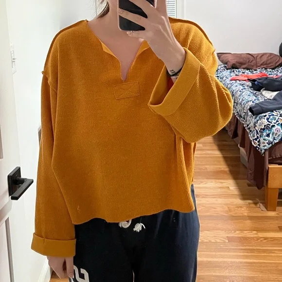 Urban Outfitters Jax Yellow Top - Picture 3 of 6